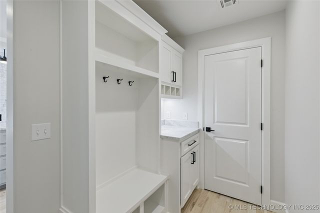 17527 S 52nd East Avenue, Bixby, OK 74008