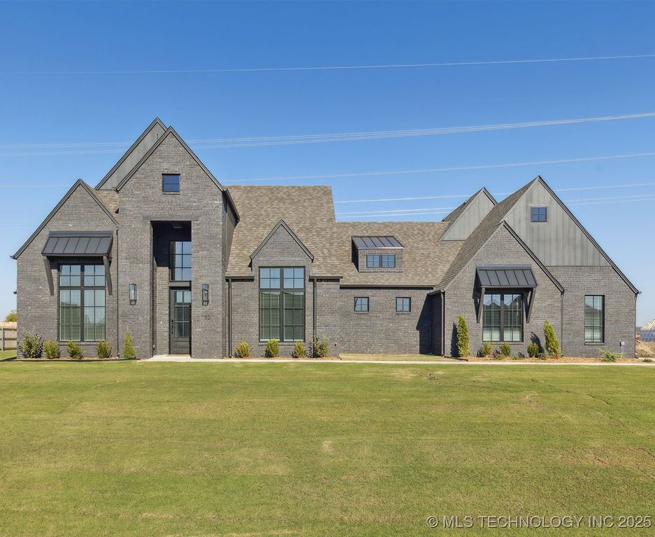 17527 S 52nd East Avenue, Bixby, OK 74008