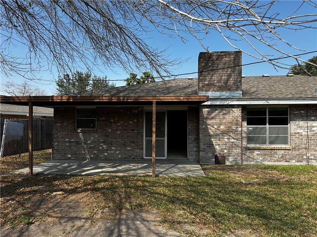 3917 Devonshire Dr, Corpus Christi, TX 78415