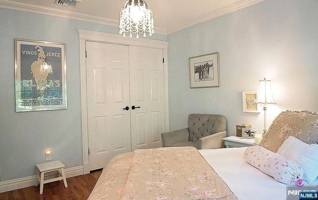 7 Goose Cove Lane, Ramsey, NJ 07446