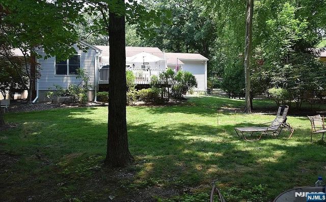 7 Goose Cove Lane, Ramsey, NJ 07446