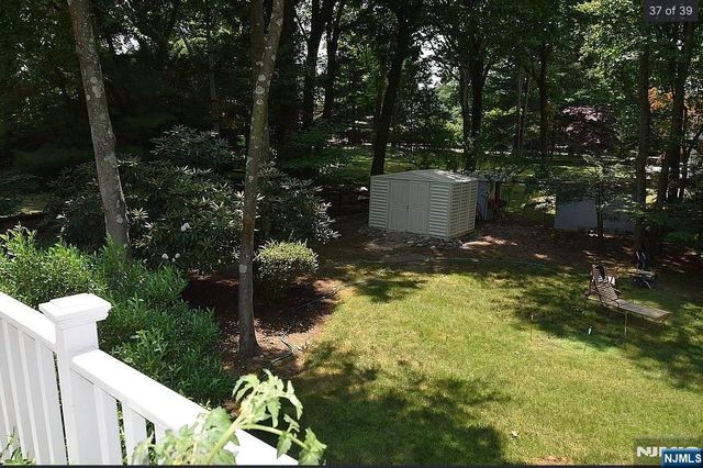 7 Goose Cove Lane, Ramsey, NJ 07446