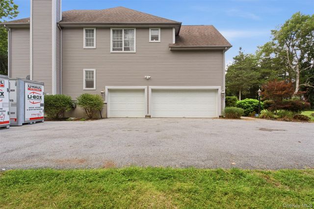 40 Winter Park Drive, Hopewell Junction, NY 12533