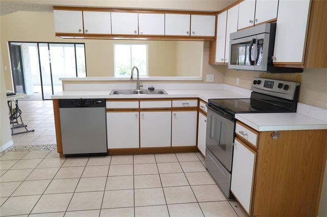 4304 BARRET AVENUE, Plant City, FL 33566