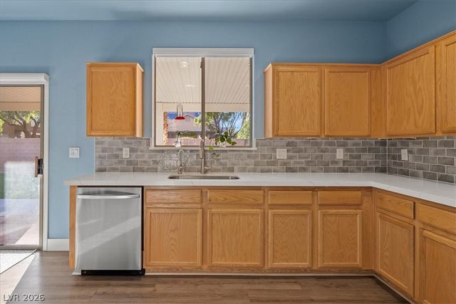 7313 Rietz Canyon Street, Las Vegas, NV 89131