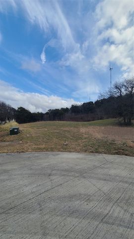 2103 Holly Ridge Court, Cedar Hill, TX 75104