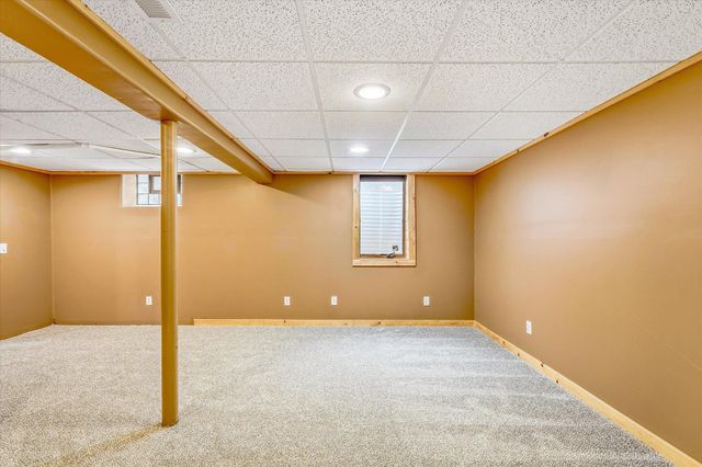 1799 Lindy Avenue, Roseville, MN 55113