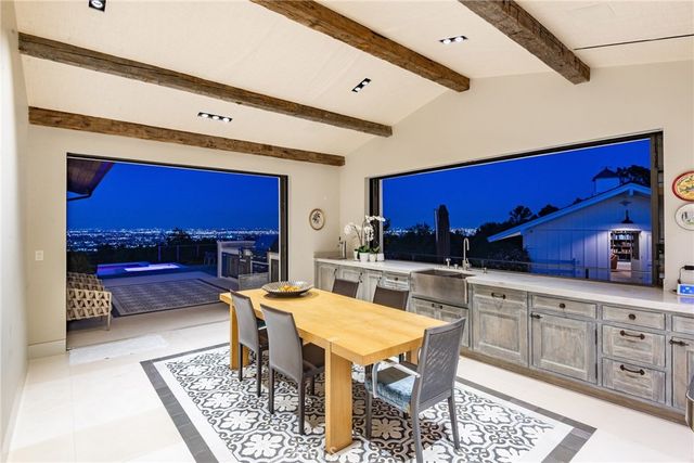 38 Saddleback, Rolling Hills, CA 90274