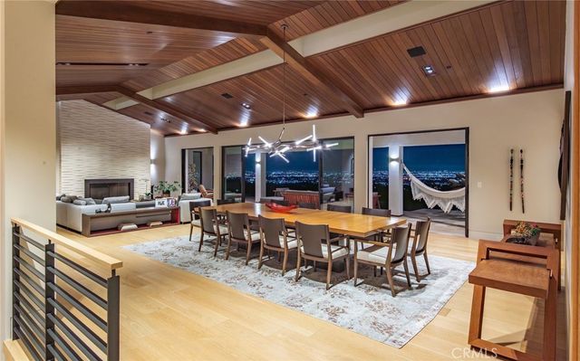 38 Saddleback, Rolling Hills, CA 90274