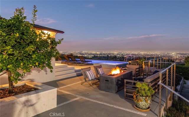 38 Saddleback, Rolling Hills, CA 90274