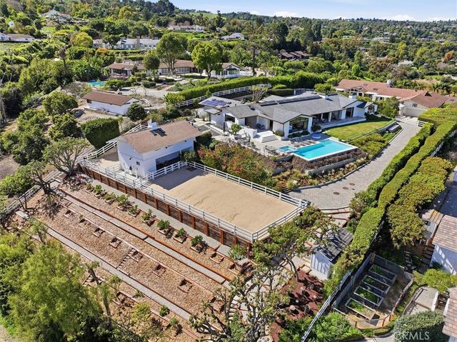 38 Saddleback, Rolling Hills, CA 90274