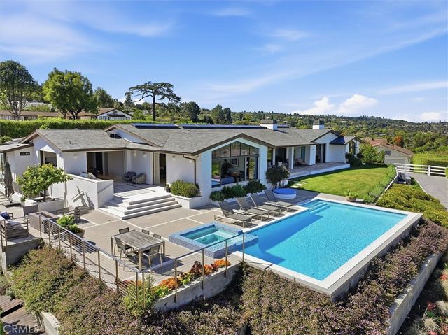 38 Saddleback, Rolling Hills, CA 90274