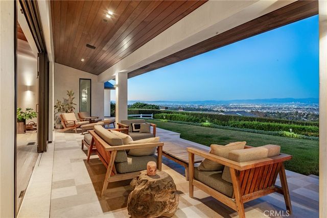 38 Saddleback, Rolling Hills, CA 90274