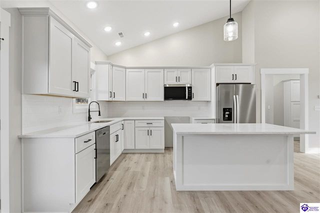 40 Betty Boyd Lane, Brandenburg, KY 40108