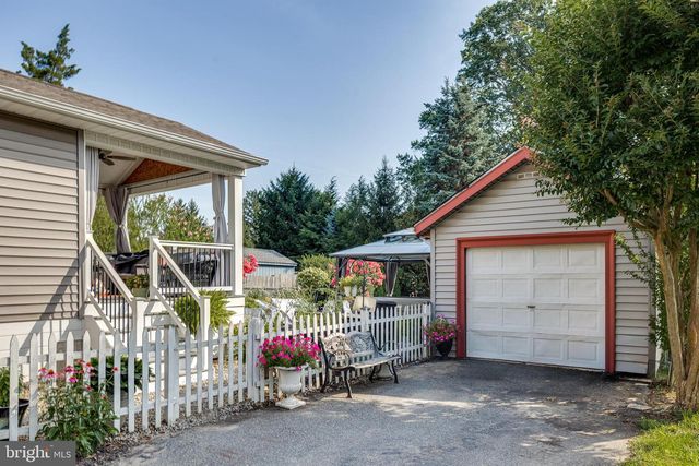 209 VIRGINIA AVE, Audubon, NJ 08106