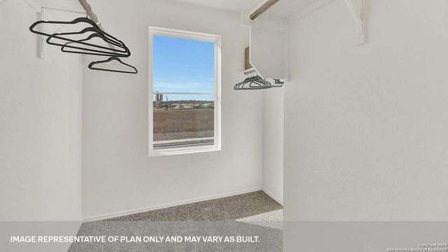 180 SURREY OAKS, Maxwell, TX 78656