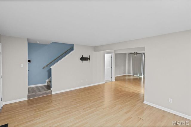1812 Suns Up Court, Florissant, MO 63031