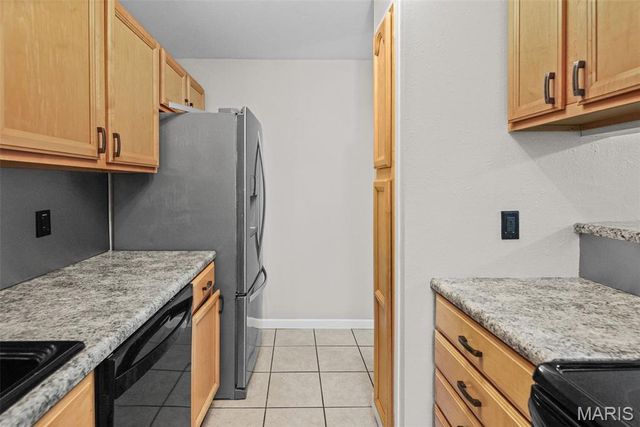 1812 Suns Up Court, Florissant, MO 63031