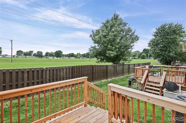 1812 Suns Up Court, Florissant, MO 63031