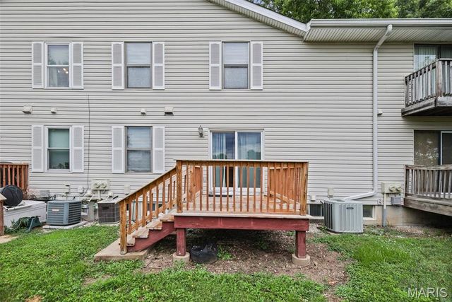1812 Suns Up Court, Florissant, MO 63031