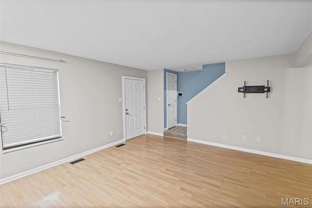 1812 Suns Up Court, Florissant, MO 63031