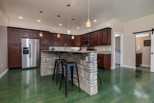 2877 B Road, Grand Junction, CO 81503