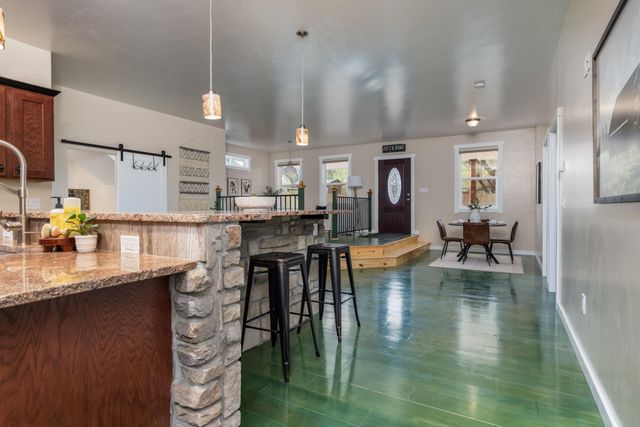 2877 B Road, Grand Junction, CO 81503