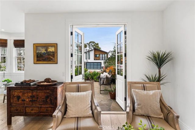 320 Heliotrope Avenue, Corona Del Mar, CA 92625