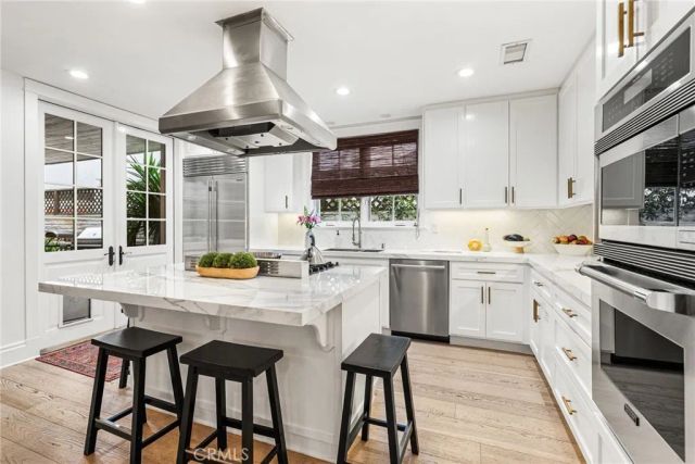 320 Heliotrope Avenue, Corona Del Mar, CA 92625