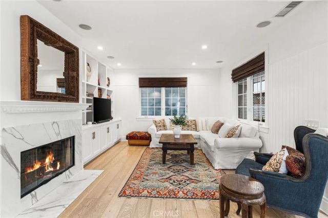 320 Heliotrope Avenue, Corona Del Mar, CA 92625