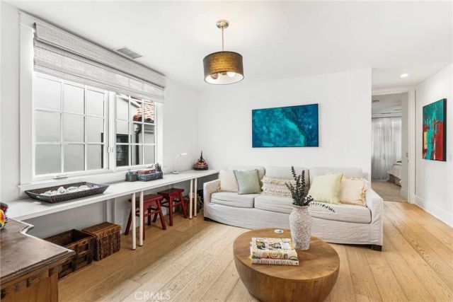 320 Heliotrope Avenue, Corona Del Mar, CA 92625
