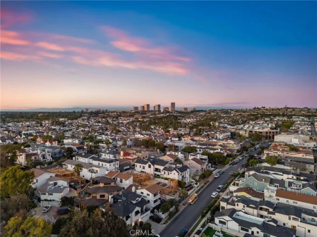 320 Heliotrope Avenue, Corona Del Mar, CA 92625