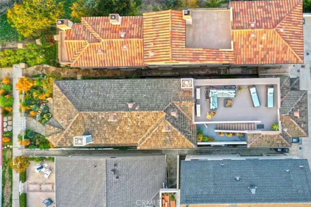 320 Heliotrope Avenue, Corona Del Mar, CA 92625