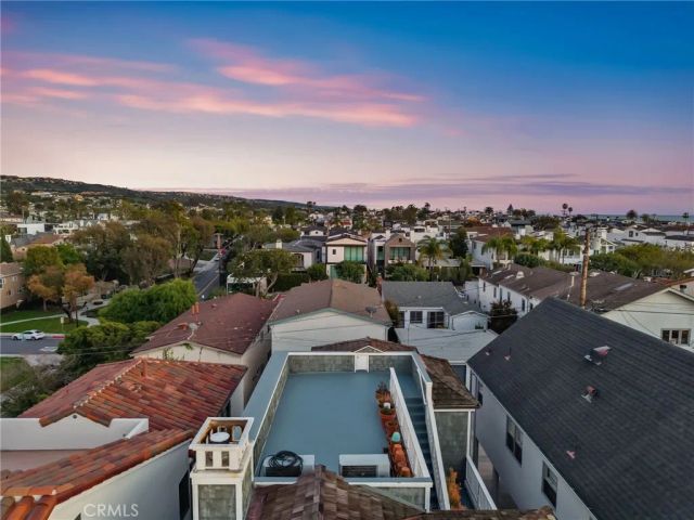320 Heliotrope Avenue, Corona Del Mar, CA 92625