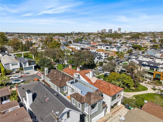 320 Heliotrope Avenue, Corona Del Mar, CA 92625