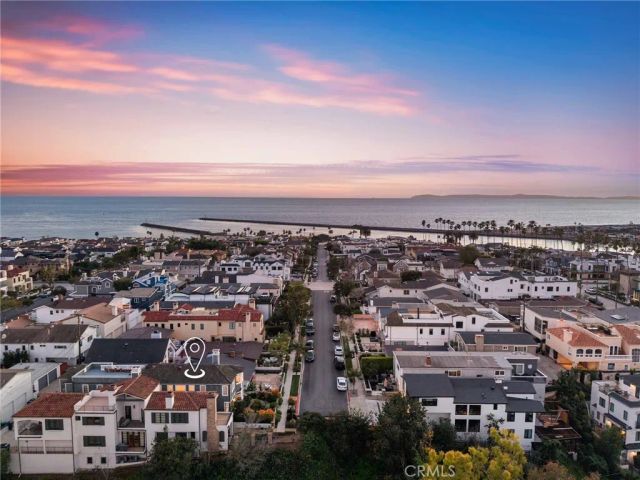 320 Heliotrope Avenue, Corona Del Mar, CA 92625