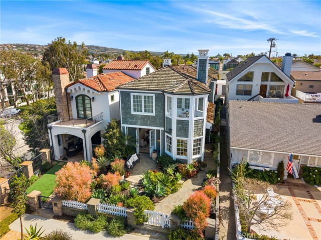 320 Heliotrope Avenue, Corona Del Mar, CA 92625