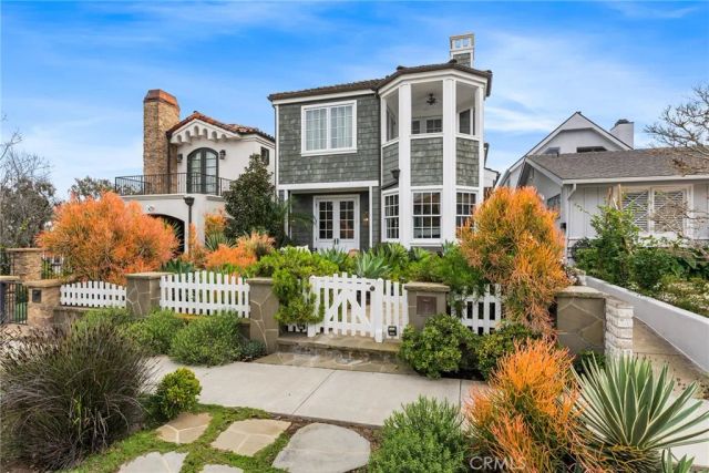 320 Heliotrope Avenue, Corona Del Mar, CA 92625