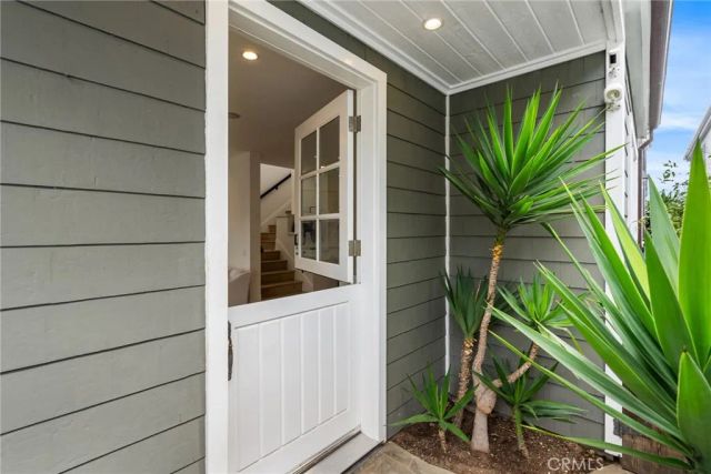 320 Heliotrope Avenue, Corona Del Mar, CA 92625