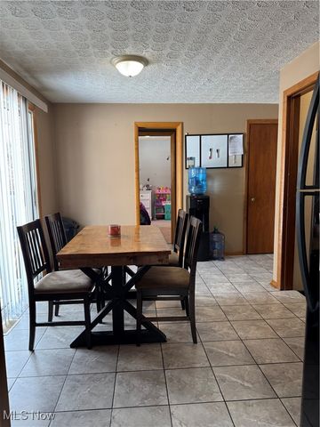 9929 E River Road, Elyria, OH 44035