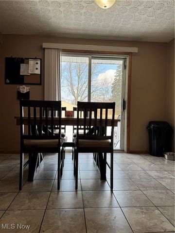 9929 E River Road, Elyria, OH 44035