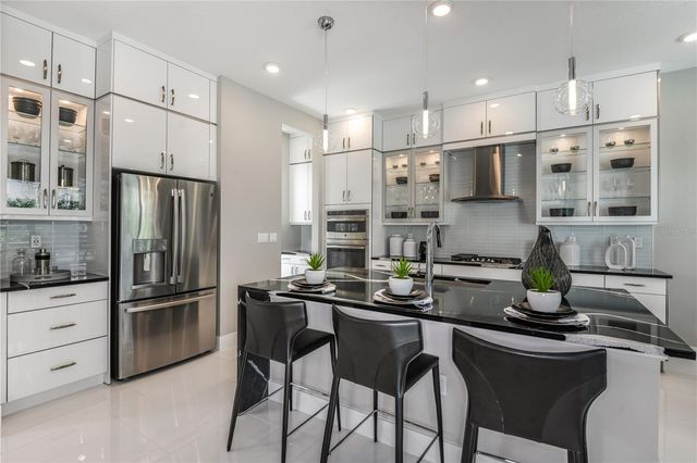 5060 SIMONS COURT, Lakewood Ranch, FL 34211