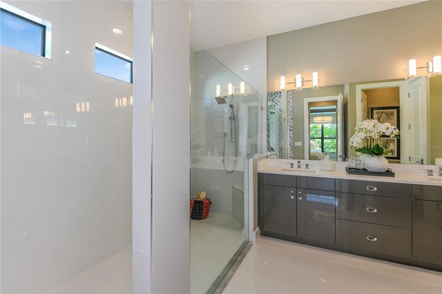 5060 SIMONS COURT, Lakewood Ranch, FL 34211