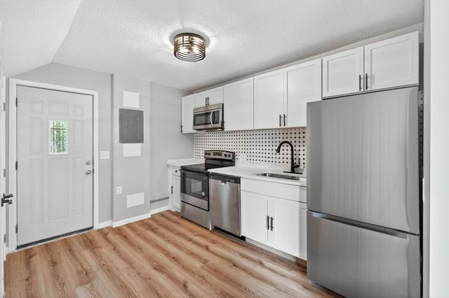 1235 Minnehaha Avenue E, Saint Paul, MN 55106