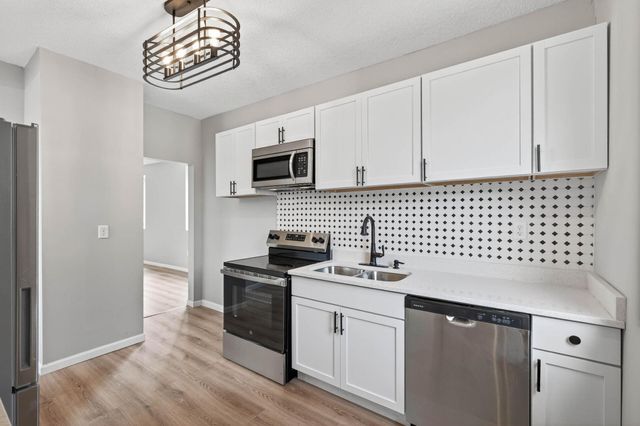 1235 Minnehaha Avenue E, Saint Paul, MN 55106