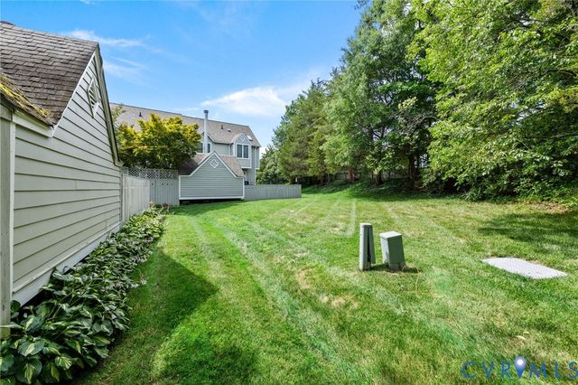 8112 Greystone East Cir, Henrico, VA 23229