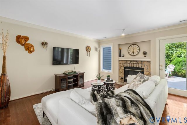 8112 Greystone East Cir, Henrico, VA 23229
