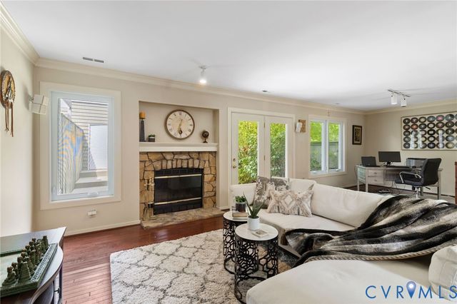 8112 Greystone East Cir, Henrico, VA 23229