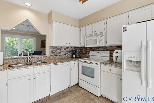 8112 Greystone East Cir, Henrico, VA 23229