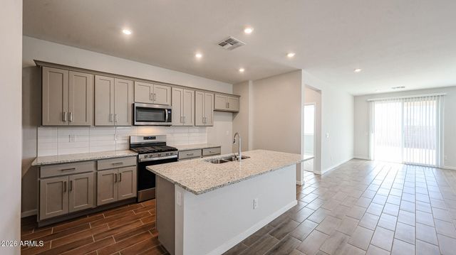 24163 W DEKALB Lane, Buckeye, AZ 85326